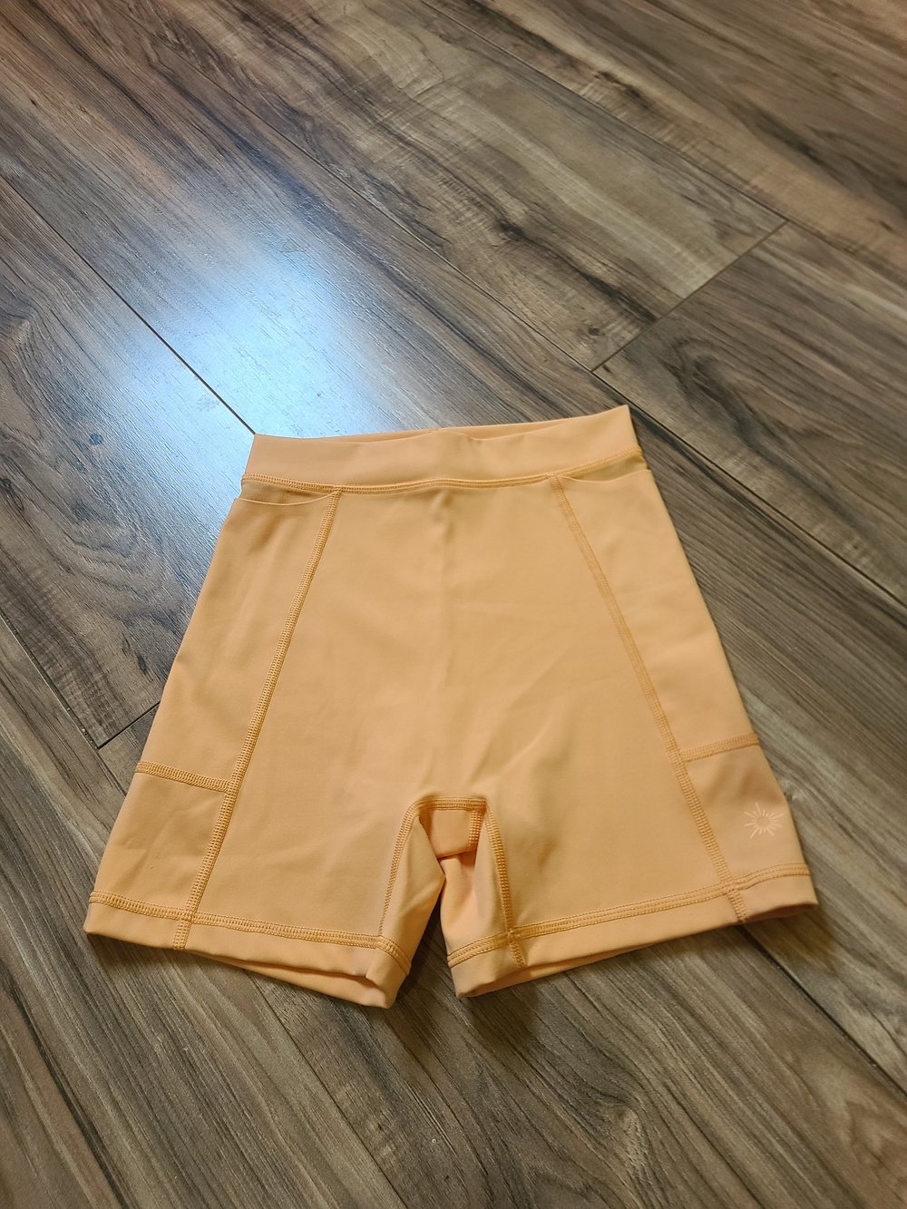 Aerie OFFLINE High Waisted Biker Shorts Pockets Peach Orange Size XS 3in Inseam